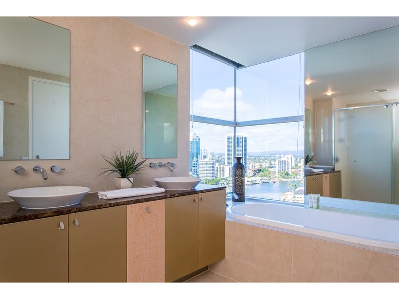 44 “Sentinel”/40 Riverview Parade, Surfers Paradise QLD 4217