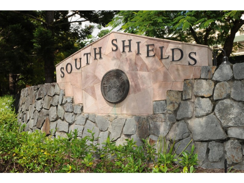 2114 ‘South Shields’/Royal Pines, Ross Street, Benowa QLD 4217