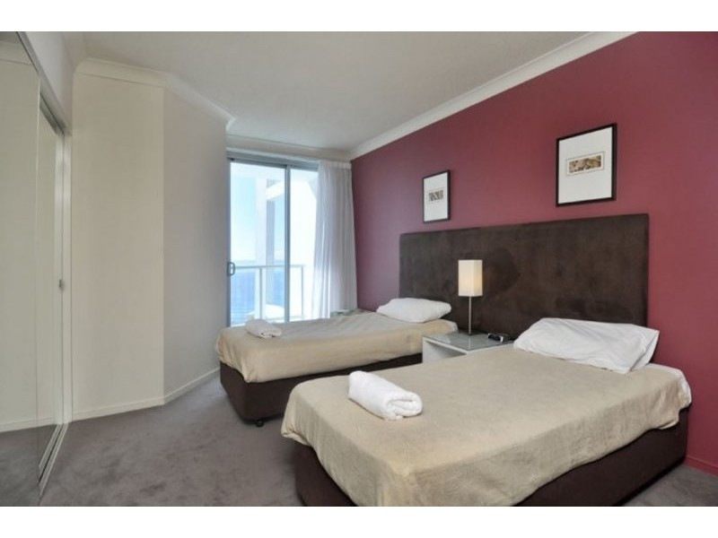 23 Ferny Avenue, Surfers Paradise QLD 4217