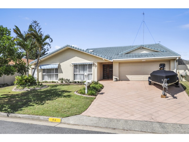 44 Gretel Drive, Mermaid Waters QLD 4218