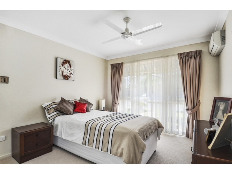 44 Gretel Drive, Mermaid Waters QLD 4218