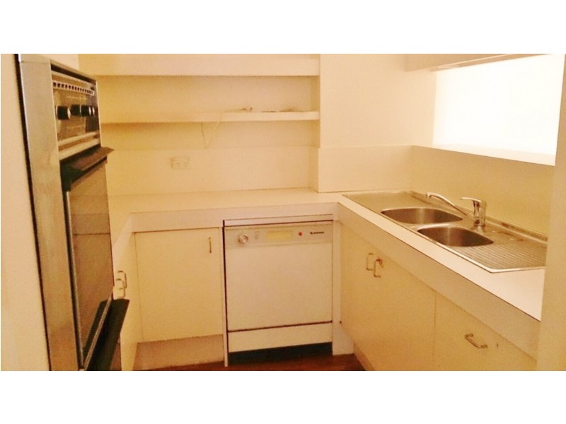 7/26 Palm Avenue, Surfers Paradise QLD 4217