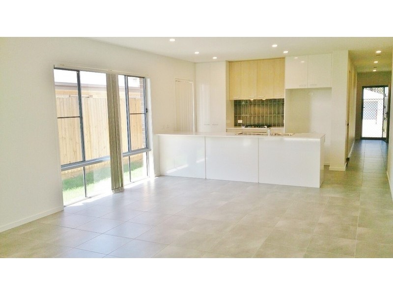 4 Sundew Terrace, Coomera QLD 4209