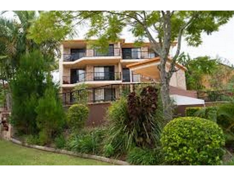 7/27 Chester Terrace, Southport QLD 4215