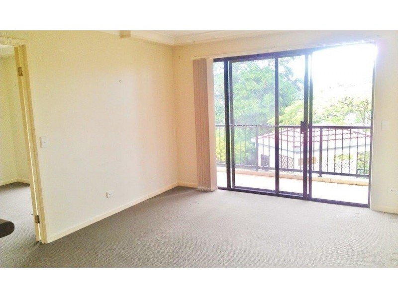 7/27 Chester Terrace, Southport QLD 4215