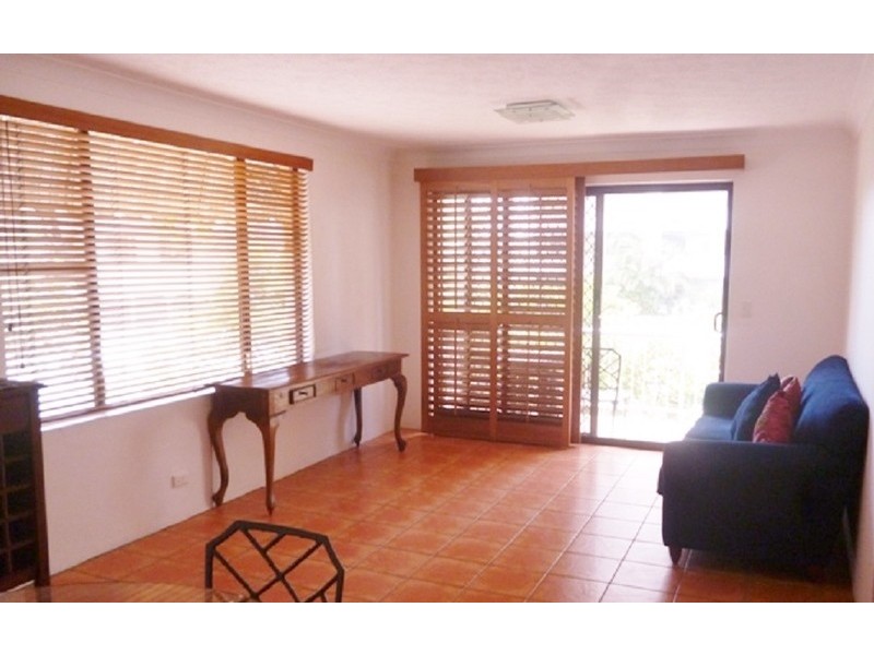 4/49 Old Burleigh, Surfers Paradise QLD 4217