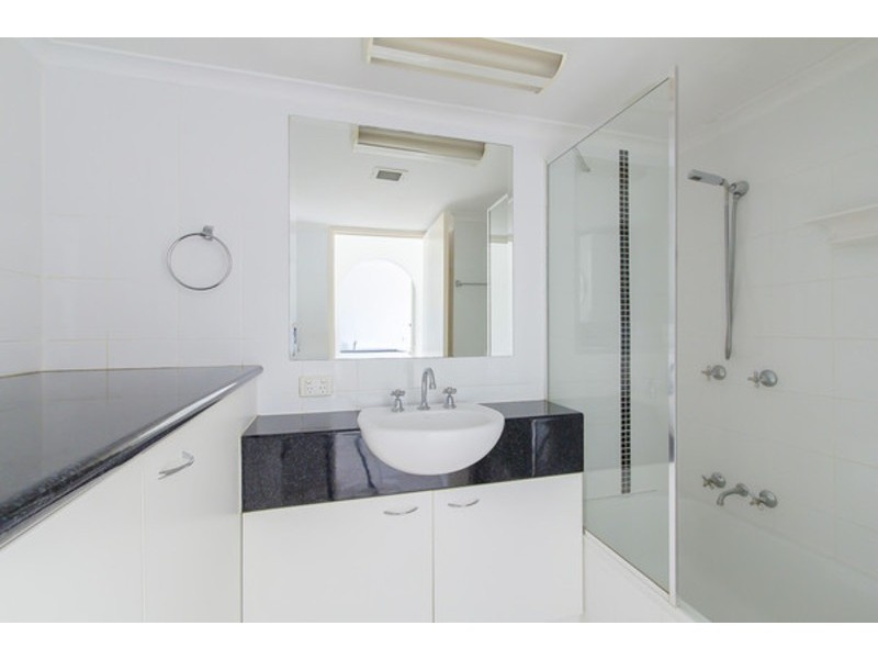 17 Genoa Street, Surfers Paradise QLD 4217