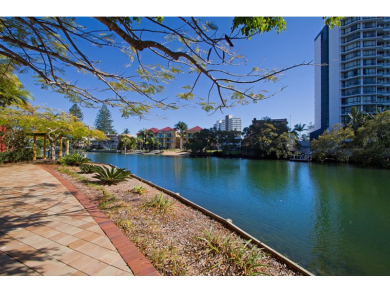 1 Paradise Island, Surfers Paradise QLD 4217