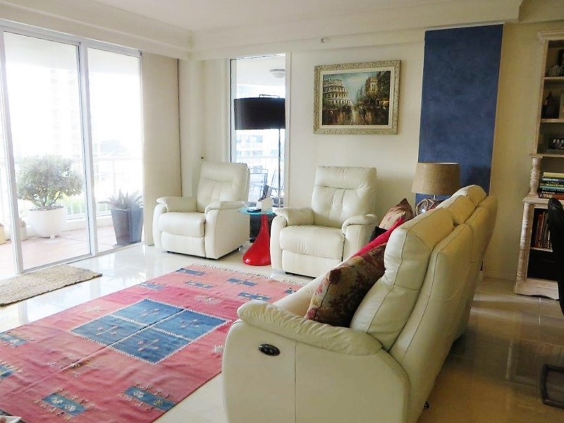 Moroccan Elkhorn /7 Elkhorn Avenue, Surfers Paradise QLD 4217