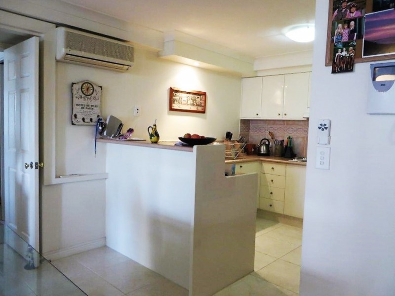 Moroccan Elkhorn /7 Elkhorn Avenue, Surfers Paradise QLD 4217