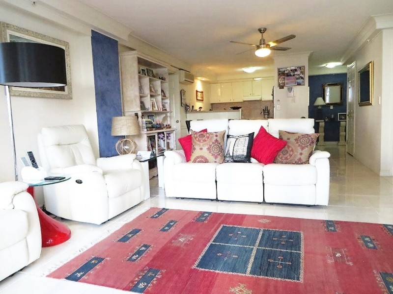 Moroccan Elkhorn /7 Elkhorn Avenue, Surfers Paradise QLD 4217
