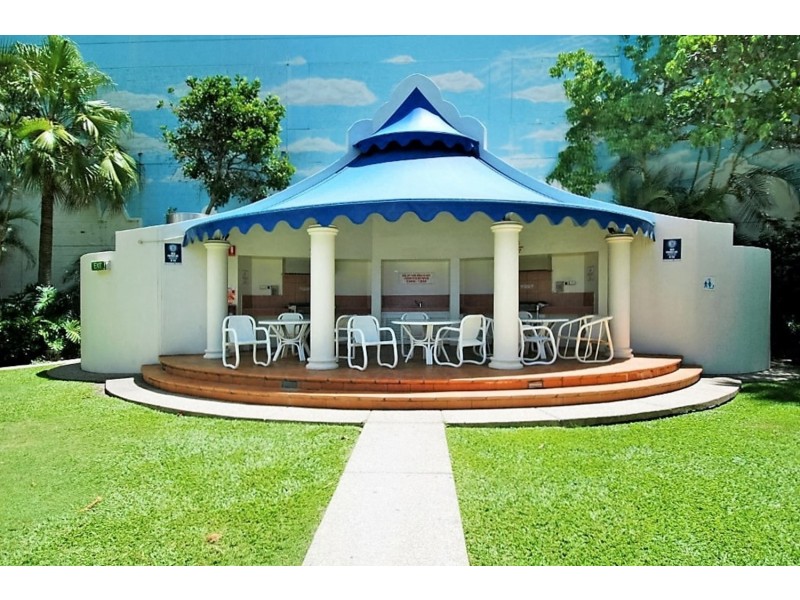 Moroccan Elkhorn /7 Elkhorn Avenue, Surfers Paradise QLD 4217