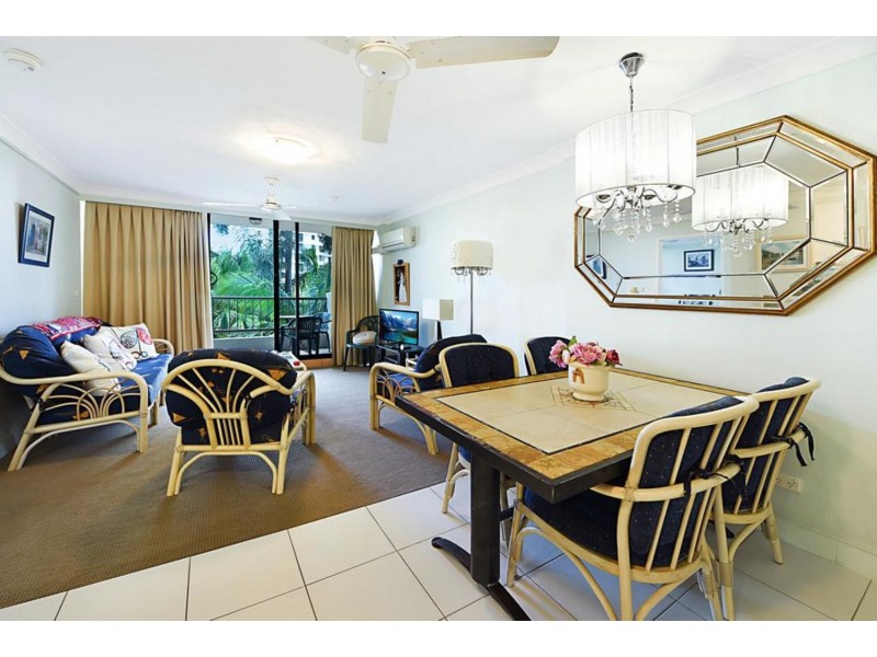 “Aristocrat”/19 Aubrey Street, Surfers Paradise QLD 4217