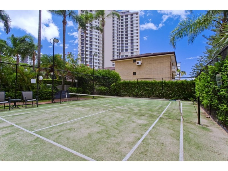 “Aristocrat”/19 Aubrey Street, Surfers Paradise QLD 4217