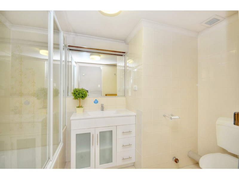 Centrepoint/67 Ferny Avenue, Surfers Paradise QLD 4217