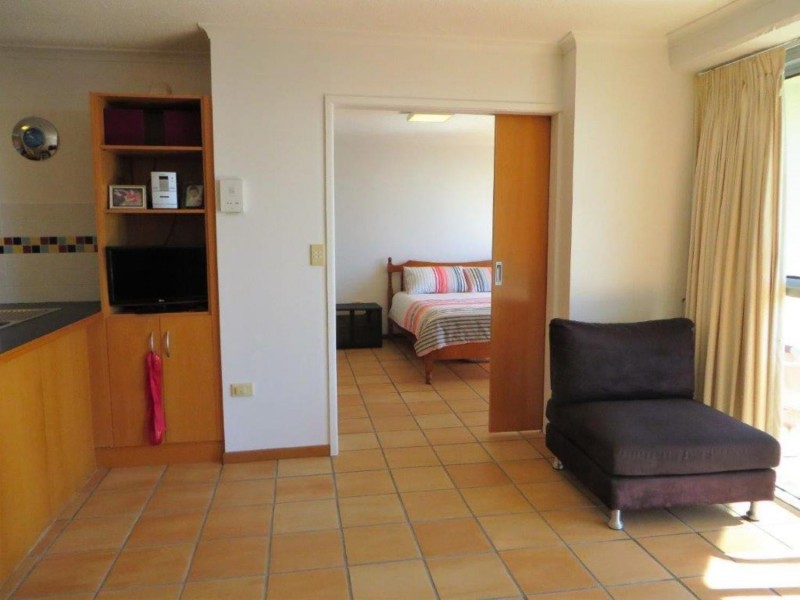 Surfers Beachside/10 Vista Street, Surfers Paradise QLD 4217