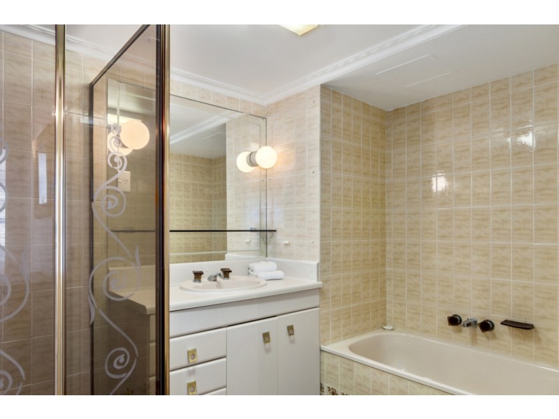 Aquarius /4 Old Burleigh Road, Surfers Paradise QLD 4217