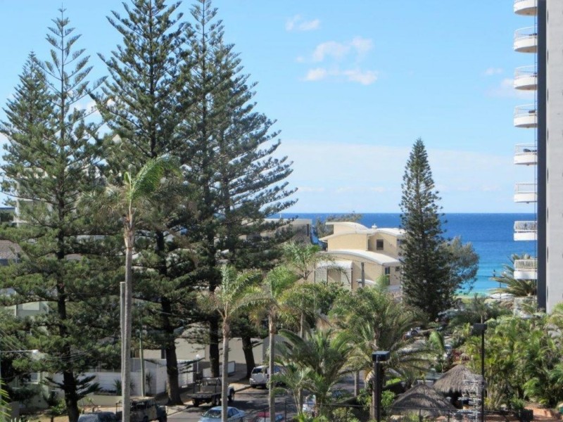 Alexander/2943 Gold Coast Highway, Surfers Paradise QLD 4217