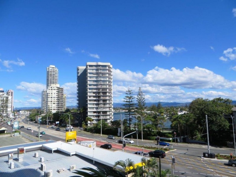Alexander/2943 Gold Coast Highway, Surfers Paradise QLD 4217