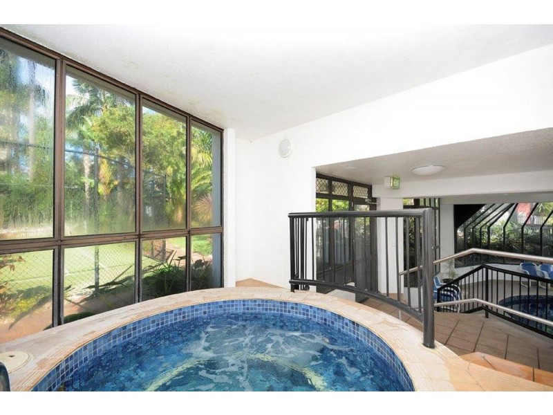 Alexander/2943 Gold Coast Highway, Surfers Paradise QLD 4217