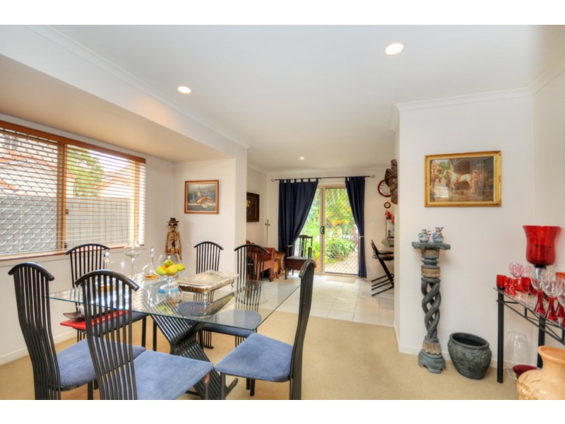 1/93 Eugaree Street, Southport QLD 4215