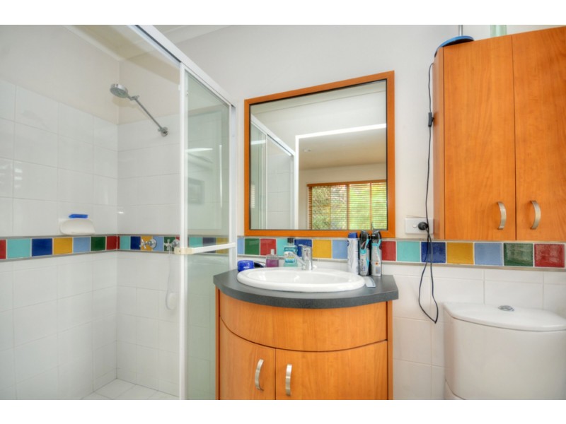 1/93 Eugaree Street, Southport QLD 4215