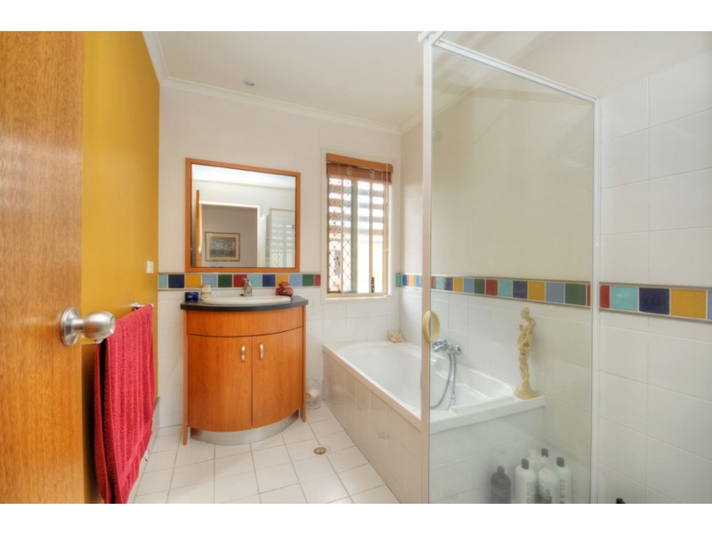 1/93 Eugaree Street, Southport QLD 4215