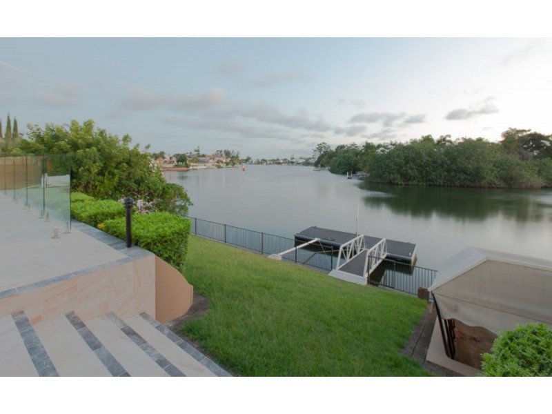 17 Donegal Crescent, Sorrento QLD 4217