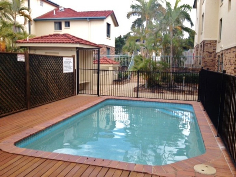 9 Tweed Street, Southport QLD 4215