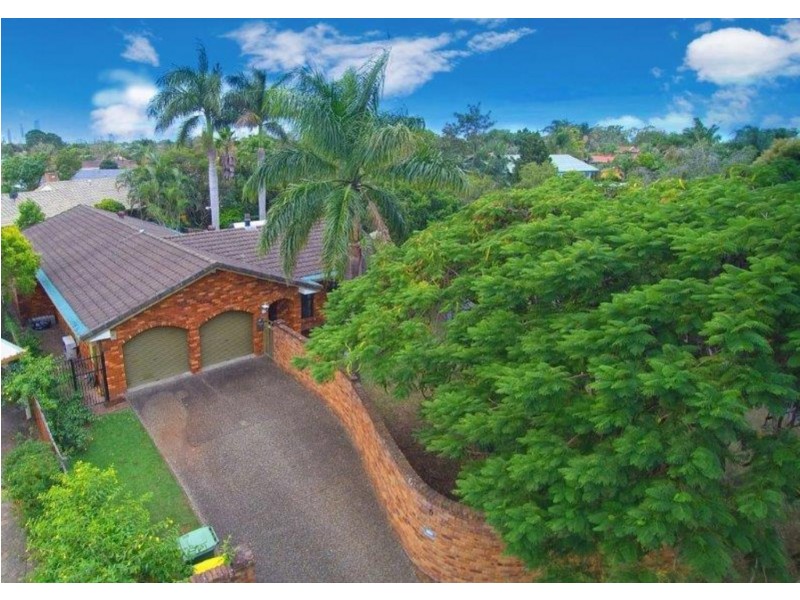 6 Langford Court, Mermaid Waters QLD 4218