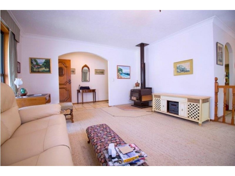 6 Langford Court, Mermaid Waters QLD 4218