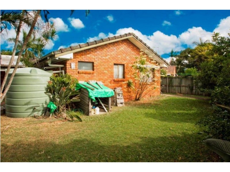 6 Langford Court, Mermaid Waters QLD 4218