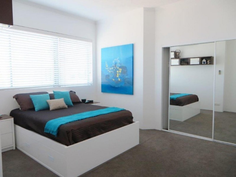 Sun City /3400 Gold coast Highway, Surfers Paradise QLD 4217