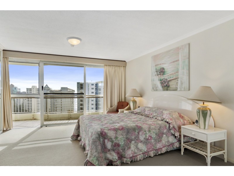 Surfers Beachside/10 Vista Street, Surfers Paradise QLD 4217
