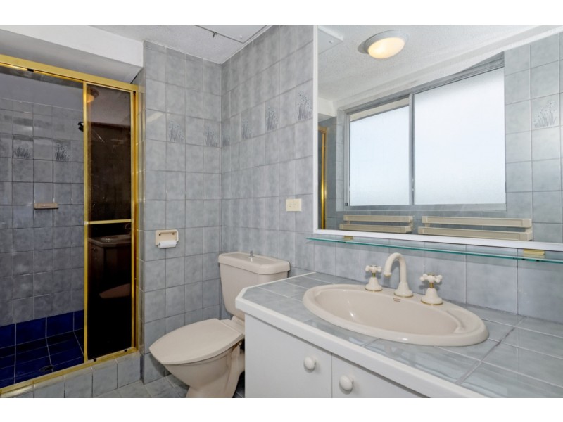 Surfers Beachside/10 Vista Street, Surfers Paradise QLD 4217