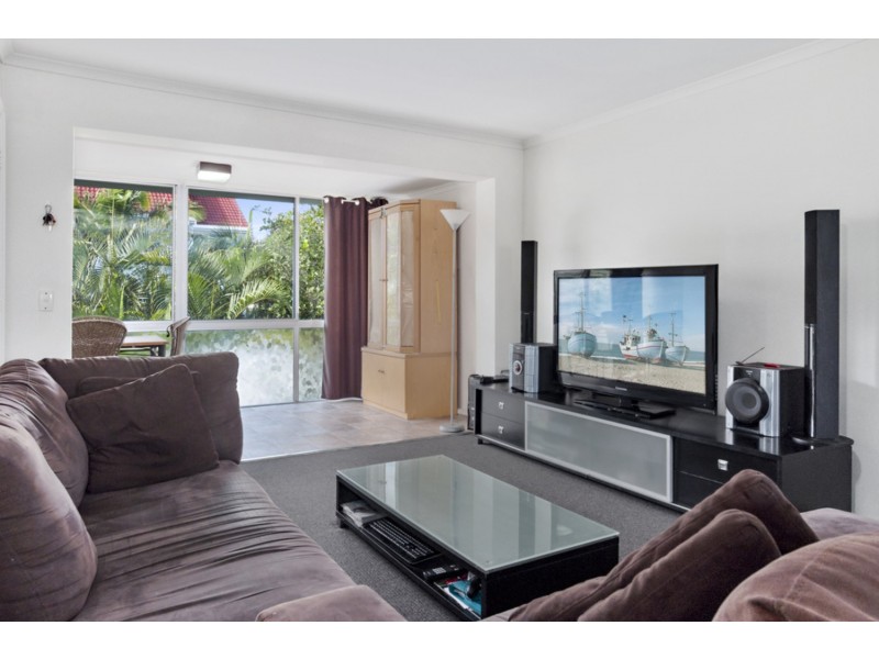 8/23 Genoa Street, Surfers Paradise QLD 4217