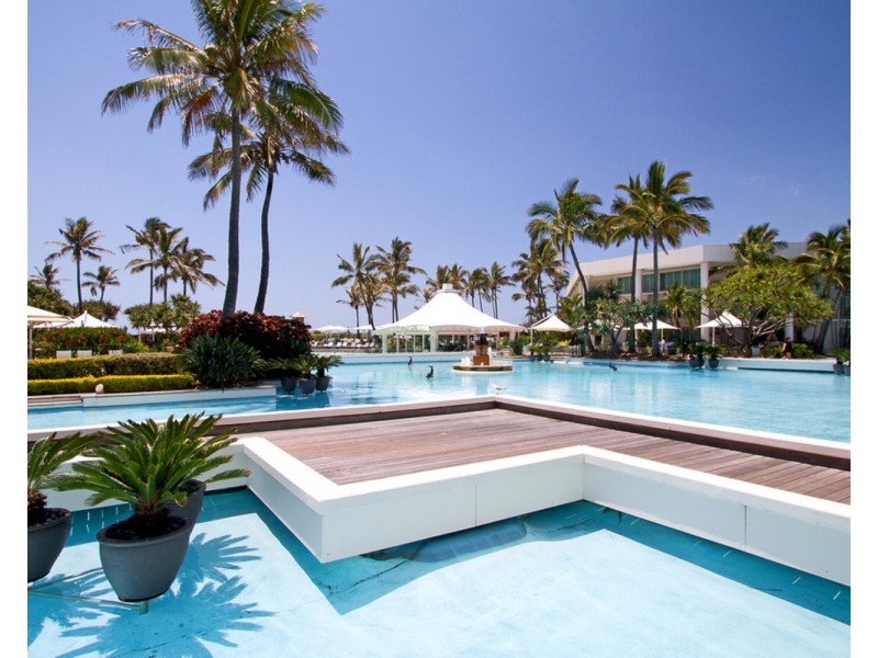 Pacific Mirage Villa/20/135 Seaworld Drive, Main Beach QLD 4217