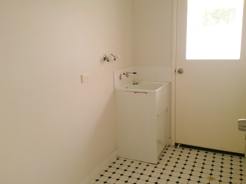 9 Henry Cotton Drive, Parkwood QLD 4214