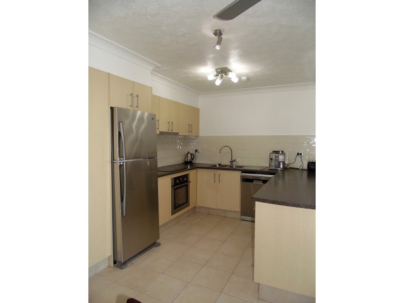 “Aristocrat”/19 Aubrey Street, Surfers Paradise QLD 4217