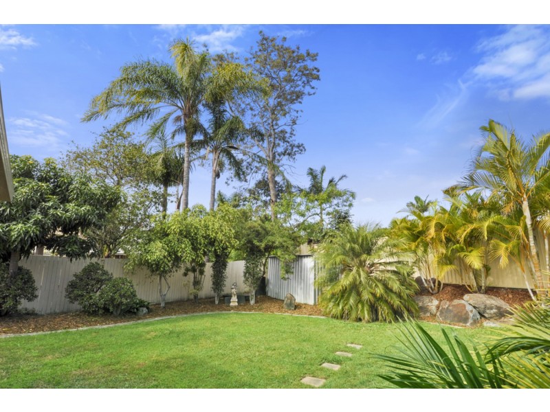 1/67 Usher Avenue, Labrador QLD 4215