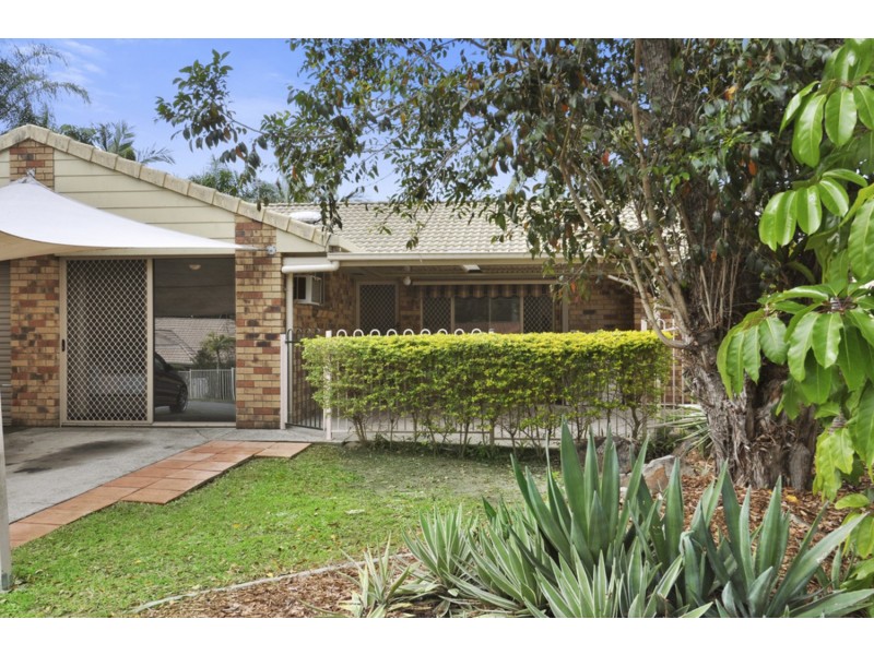 1/67 Usher Avenue, Labrador QLD 4215