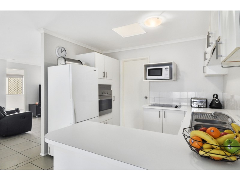 1/67 Usher Avenue, Labrador QLD 4215