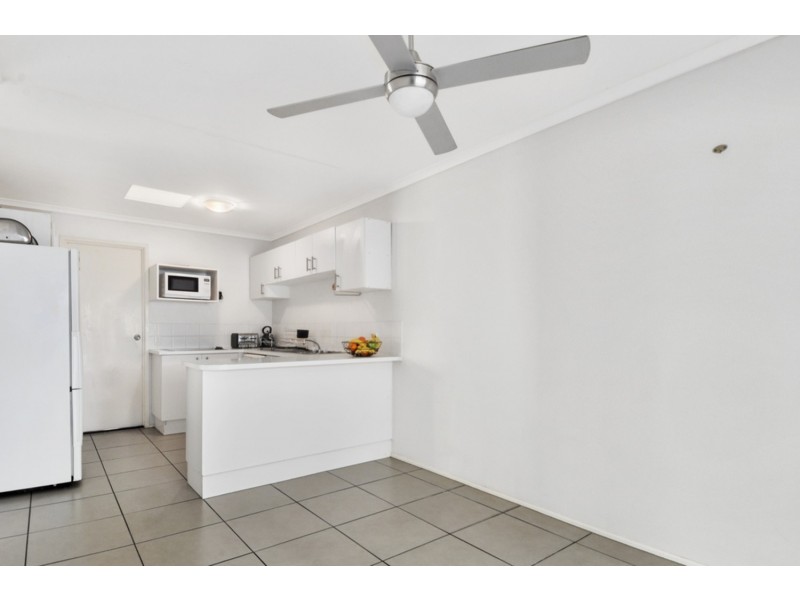 1/67 Usher Avenue, Labrador QLD 4215