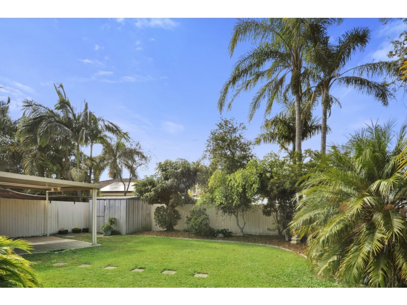 1/67 Usher Avenue, Labrador QLD 4215