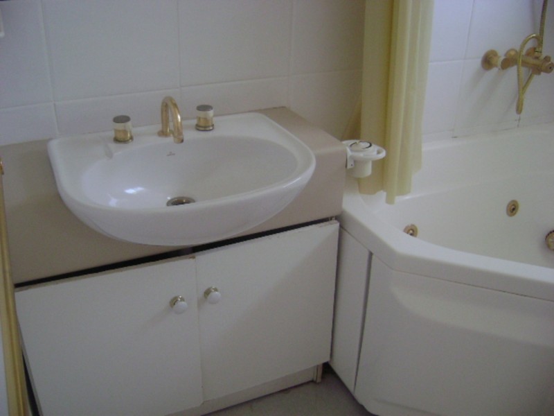 “Panorama Court”/5 Stanhill Drive, Chevron Island QLD 4217