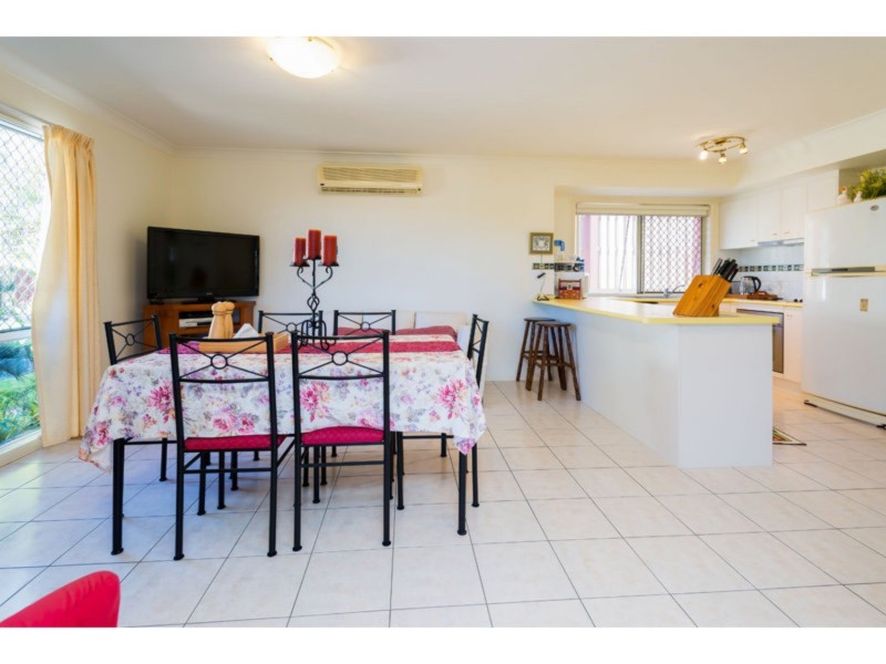 11 Palm Street, Pacific Pines QLD 4211