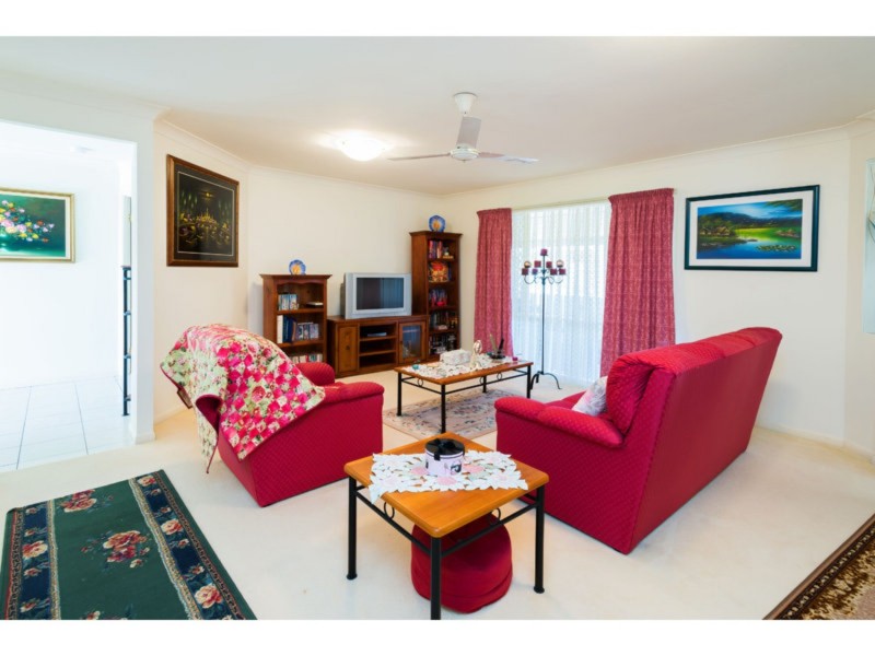 11 Palm Street, Pacific Pines QLD 4211