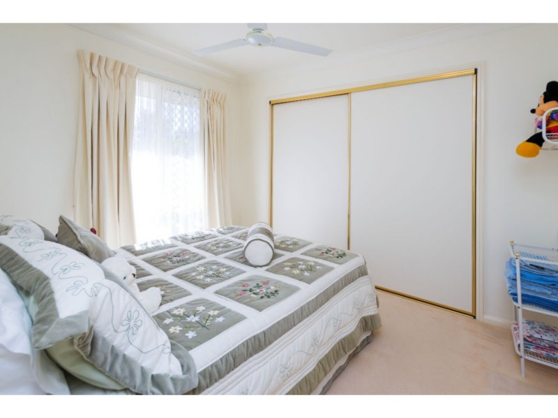 11 Palm Street, Pacific Pines QLD 4211