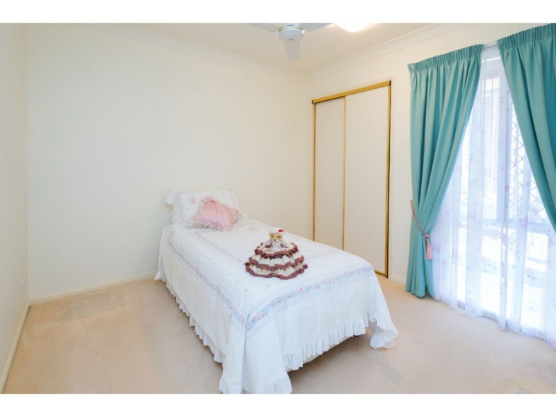 11 Palm Street, Pacific Pines QLD 4211