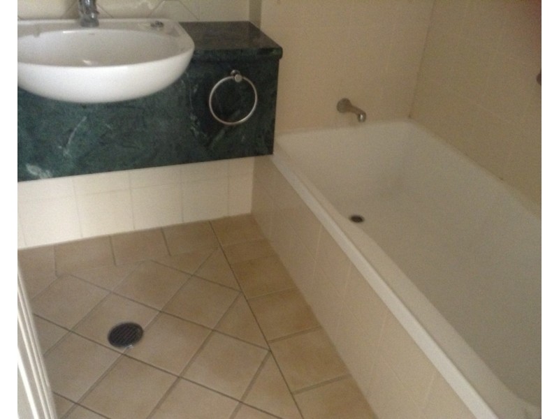 “Legends”/25 Laycock Street, Surfers Paradise QLD 4217